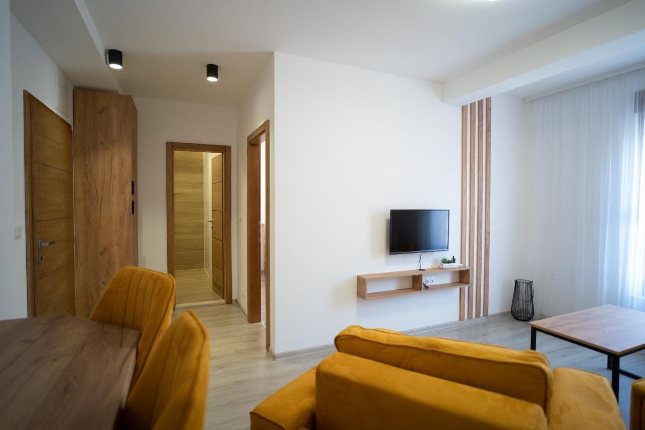 Apartments And Rooms Smile Мостар Экстерьер фото